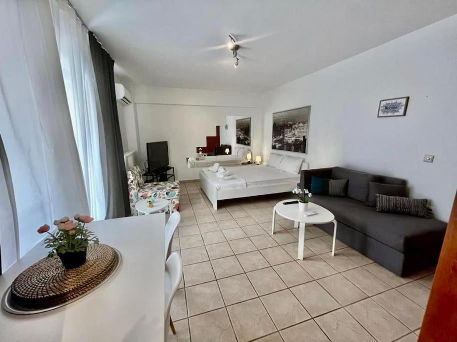 Modern Studio Large Veranda -Metro Station Suggrou Apartamento Atenas Exterior foto
